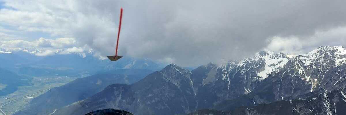 Flugwegposition um 12:47:00: Aufgenommen in der Nähe von Gemeinde Zirl, Zirl, Österreich in 2113 Meter